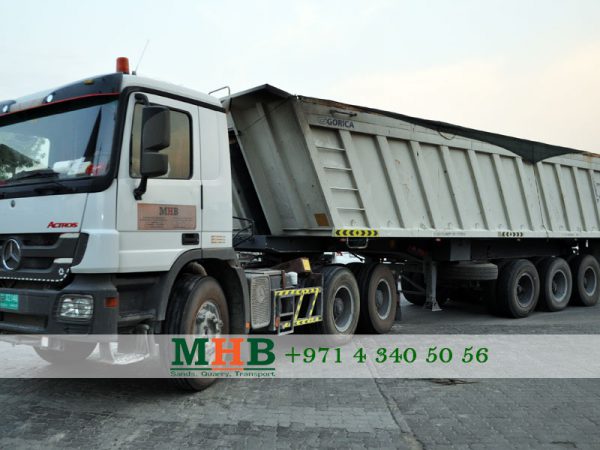 Aggregate through tipper trailers