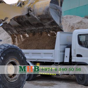 Sand through tipper trailers